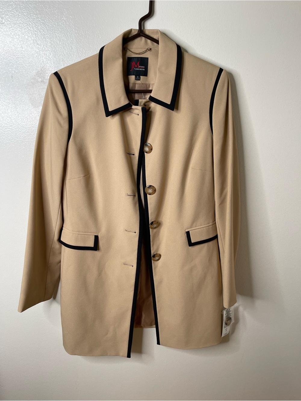 Jones New York Beige Blazer with Black Trim